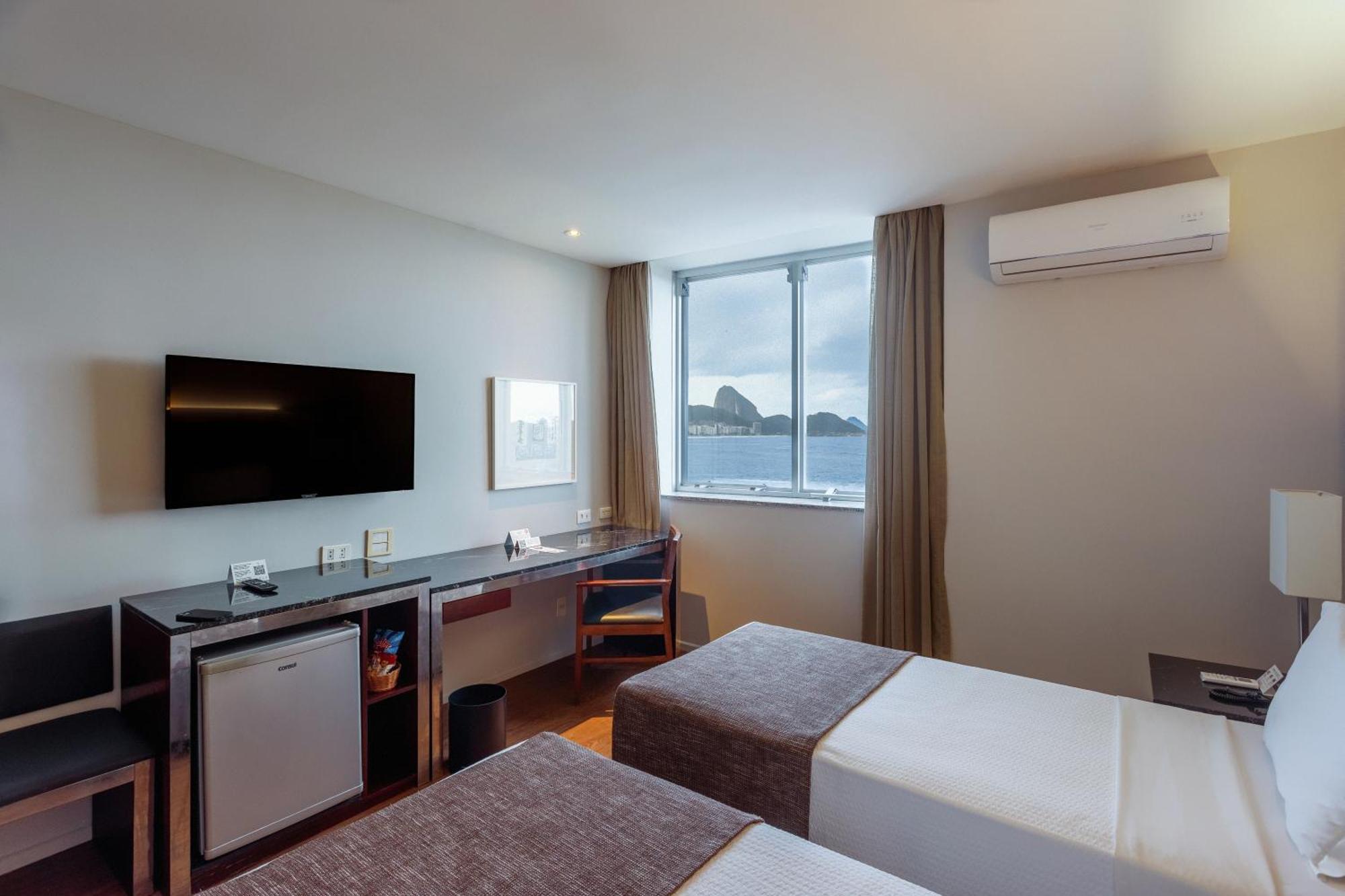 Orla Copacabana 4*